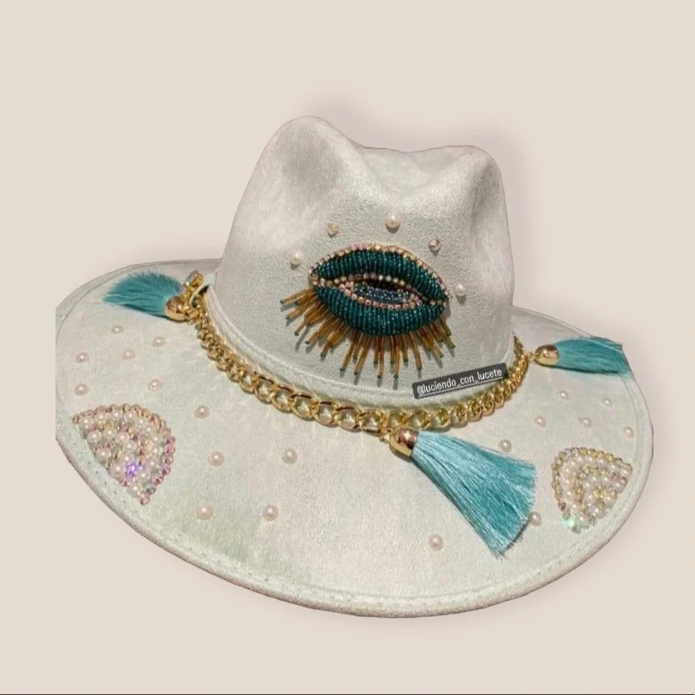 Beautiful Hat - Picture 1 of 1